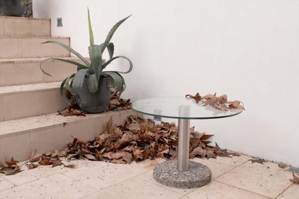 Contemporary glass furniture for beautiful days.